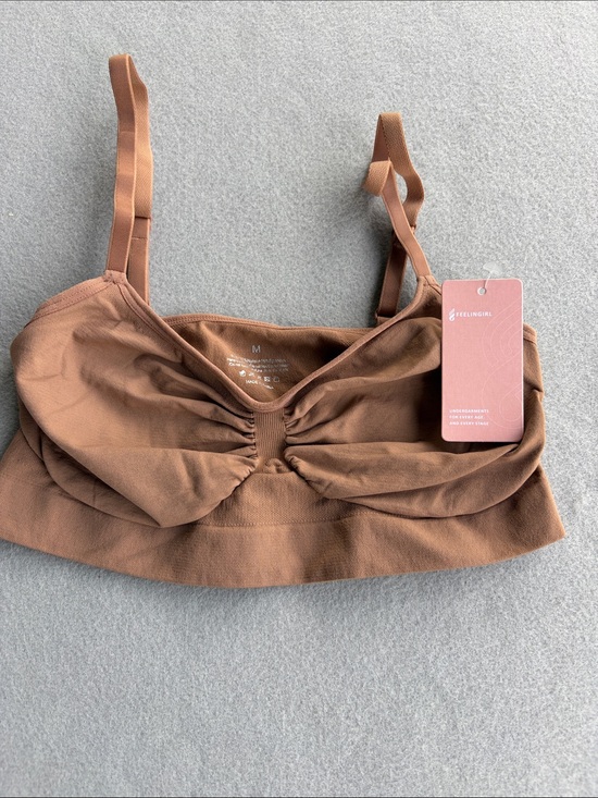 Feelingirl Other - Seamless Brown Kids Crop Bralette - Unbranded